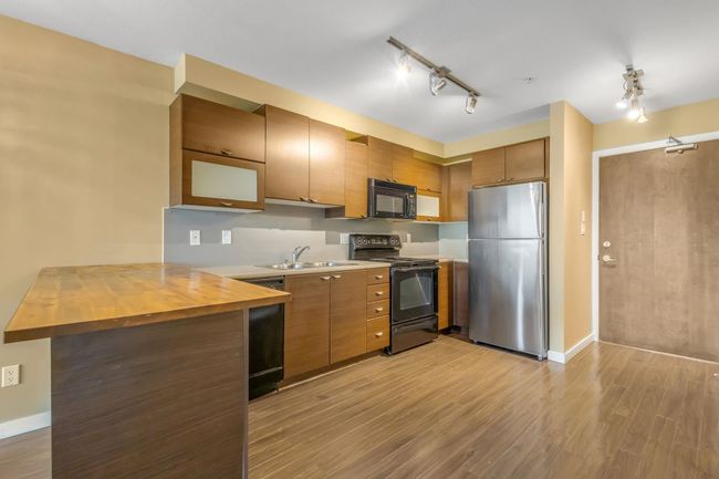 414 - 10788 139 Street, Condo with 1 bedrooms, 1 bathrooms and 1 parking in Surrey BC | Image 11