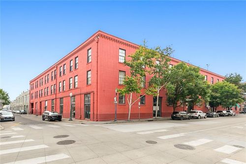 321-330 Julia St, New Orleans, LA, 70130-3682 | Card Image