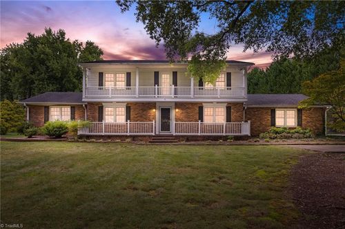 858 Riverbend Dr, Bermuda Run, NC, 27006-8528 | Card Image