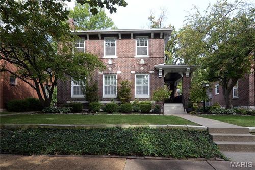 6607 Waterman Ave, University City, MO, 63130-4660 | Card Image