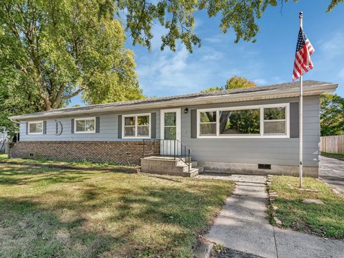 304 S East St, Gardner, IL, 60424-6249 | Card Image