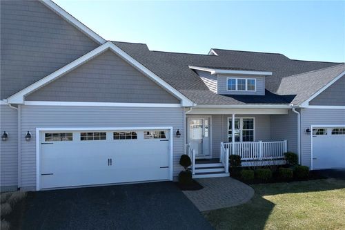 5-5 Thelma Ln, Middletown, RI, 02842-4653 | Card Image