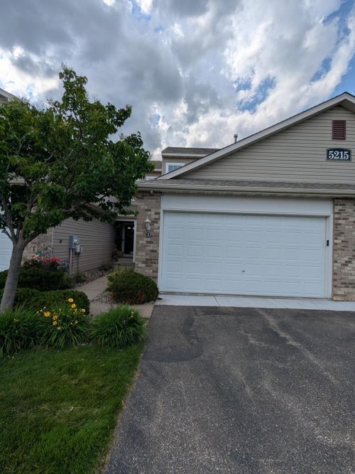 2403-5215 Holly Ln N, Plymouth, MN, 55446-1781 | Card Image