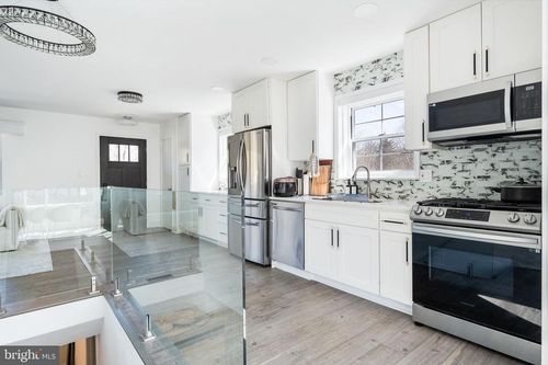 5020 River Rd, BETHESDA, MD, 20816-2827 | Card Image