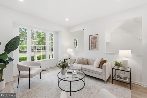 4067 Fountainside Ln, FAIRFAX, VA, 22030-6085 | Card Image