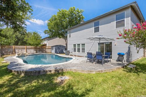 372 Copper Hill Dr, New Braunfels, TX, 78130-2580 | Card Image