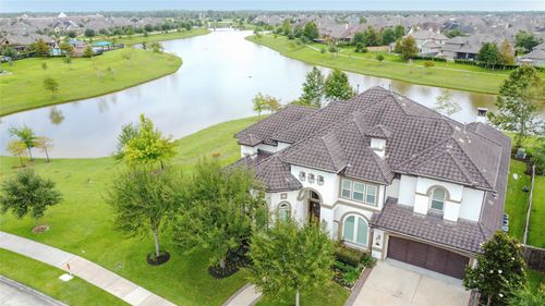 2215 Pleasant Hill Dr, Friendswood, TX, 77546-2037 | Card Image