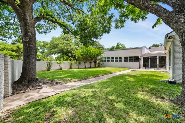 707 W Thompson Ave, House other with 4 bedrooms, 6 bathrooms and null parking in Temple TX | Image 38