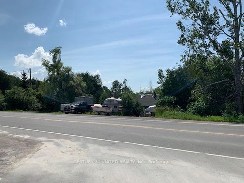 3063 Lakefield Rd, Selwyn, ON, K9J6X5 | Card Image