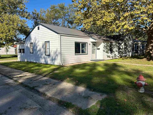 710 W Elm Street, Hartford City, IN, 47348-1912 | Card Image