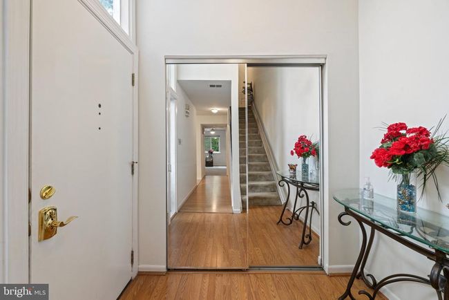 1522 Goldenrain Ct, Townhouse with 3 bedrooms, 4 bathrooms and null parking in RESTON VA | Image 8