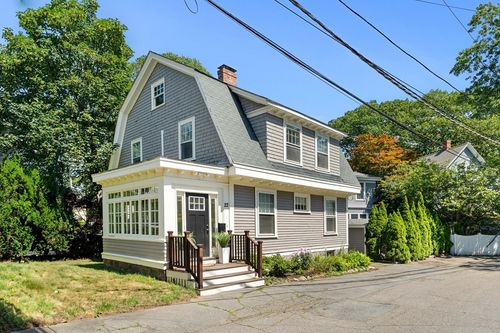 22 Hardy Rd, Swampscott, MA, 01907-1939 | Card Image