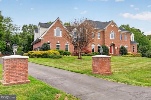 1084 Mill Field Ct, GREAT FALLS, VA, 22066-1868 | Card Image