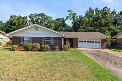 914 Latil Street, Long Beach, MS, 39560 | Card Image