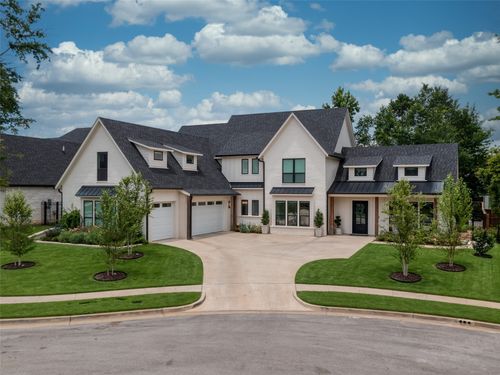 1555 Maple Cir, Tyler, TX, 75703-6123 | Card Image