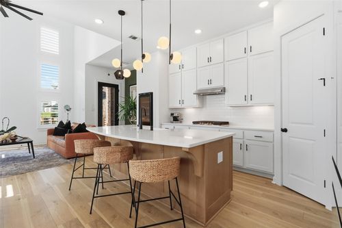 16630 Texas Hill Country Rd, Cypress, TX, 77433-7249 | Card Image