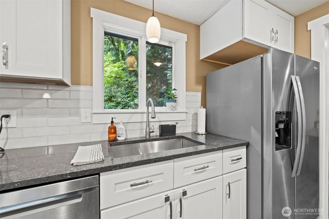 17627 17 Th Dr Se, House other with 3 bedrooms, 3 bathrooms and 2 parking in Bothell WA | Image 11