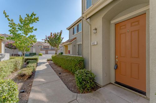 802 Dante Cir, Roseville, CA, 95678-2927 | Card Image