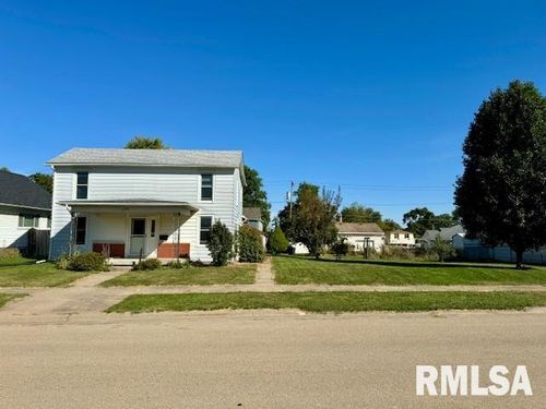 2349 N 8th Street, Clinton, IA, 52732 | Card Image