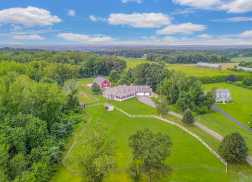 40 Barber Hill Rd, Broad Brook, CT, 06016-9716 | Card Image