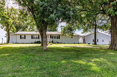 9358 Ne 52 Highway, House other with 3 bedrooms, 2 bathrooms and null parking in Windsor MO | Image 1