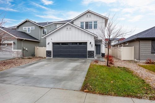 262 S Riggs Spring Ave, Meridian, ID, 83642-5697 | Card Image