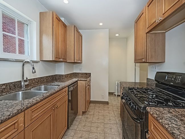 6656 Wilkins Ave, House other with 3 bedrooms, 2 bathrooms and 1 parking in Squirrel Hill PA | Image 11