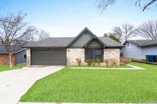 5415 Maple Vis, San Antonio, TX, 78247 | Card Image