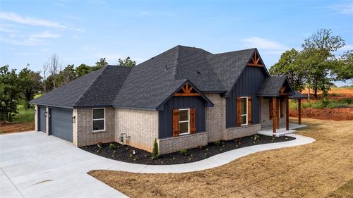2949 Twisted Oak Drive, Guthrie, OK, 73044 | Card Image