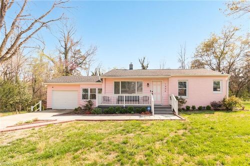 1904 S Ashland Dr, Burlington, NC, 27217-1843 | Card Image