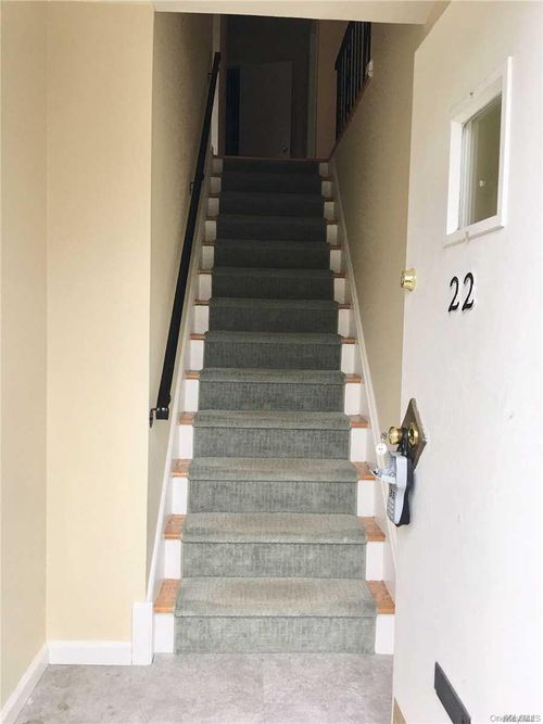 38-upper-unit-451 Main Street, Huntington, NY, 11768 | Card Image