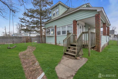 26 Murray Ln, Keansburg, NJ, 07734-1135 | Card Image