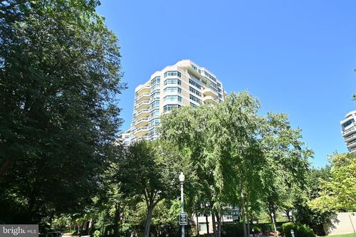 903-5610 Wisconsin Ave, CHEVY CHASE, MD, 20815-4434 | Card Image