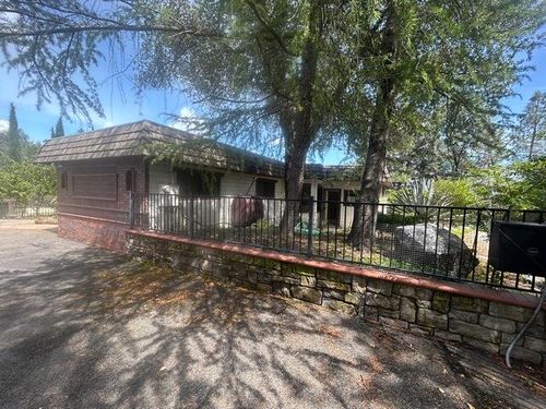 14305 Wintu Way, Redding, CA, 96003-9462 | Card Image