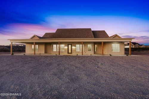 1635 Eclipse Rd, Las Cruces, NM, 88012-8391 | Card Image