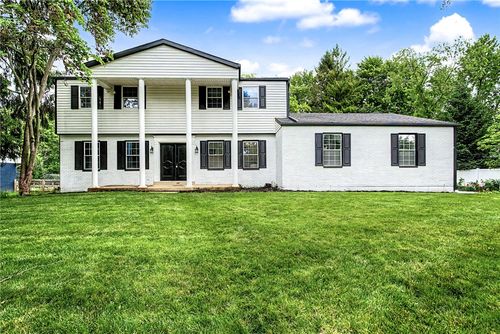 3134 Willow Bnd E, Beavercreek, OH, 45434-6131 | Card Image