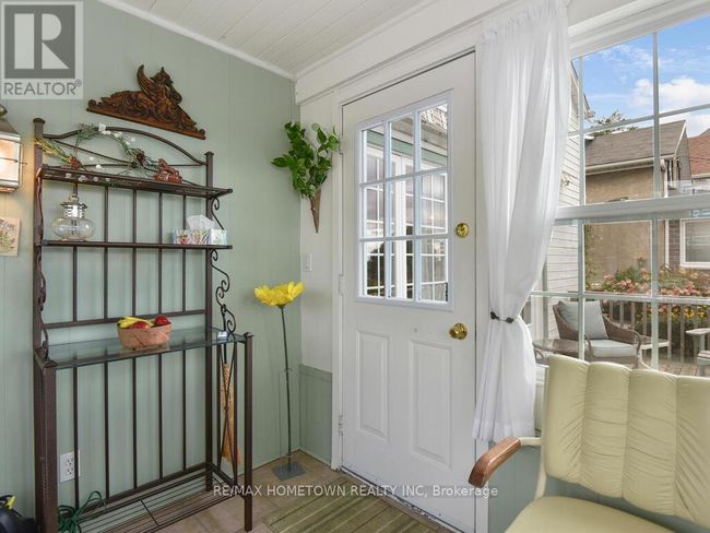 92 Water St E, House other with 2 bedrooms, 3 bathrooms and 2 parking in Brockville ON | Image 9