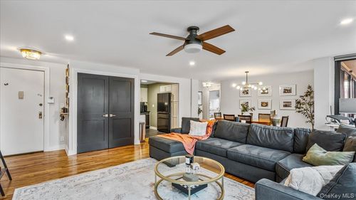3a-10-24 166th Street, New York, NY, 11357 | Card Image