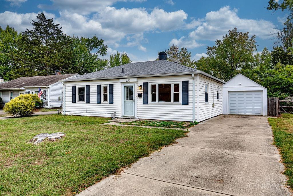 Holly Ln, Mason, OH 45040