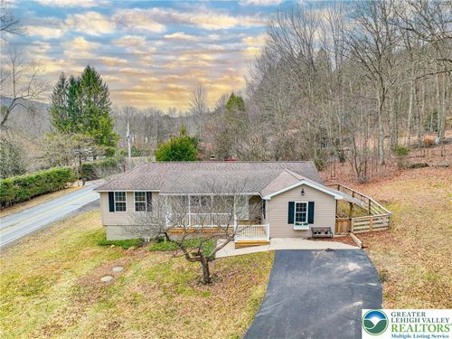 370 W White Bear Dr, Summit Hill, PA, 18250-1735 | Card Image