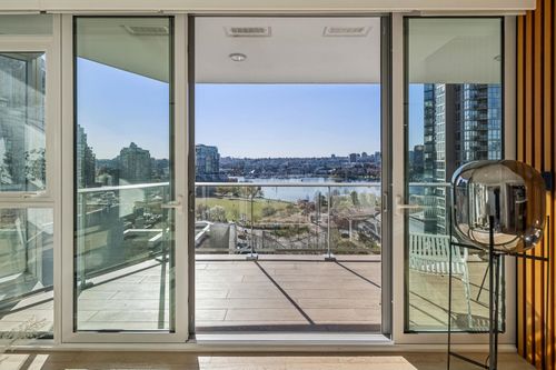 1103-499 Pacific St, Vancouver, BC, V6B0N4 | Card Image