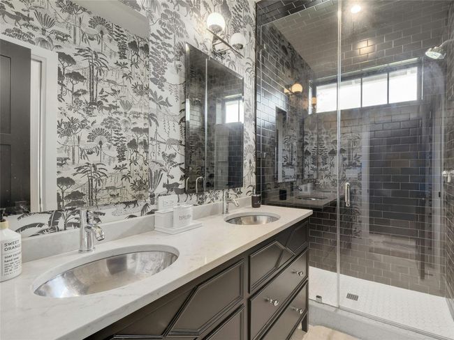 1003 E 14 Th St, House other with 3 bedrooms, 3 bathrooms and 2 parking in Austin TX | Image 21