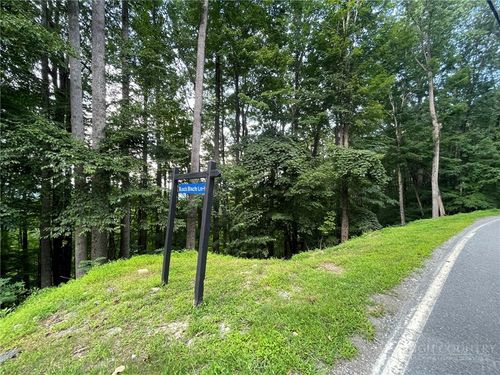926 Pine Ridge Rd, Beech Mountain, NC, 28604-8156 | Card Image