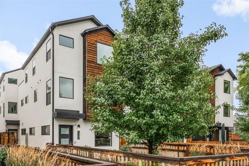 1382 Zenobia St, Denver, CO, 80204-1038 | Card Image