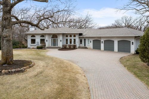 10610 Poppitz Ln, Chaska, MN, 55318-9280 | Card Image