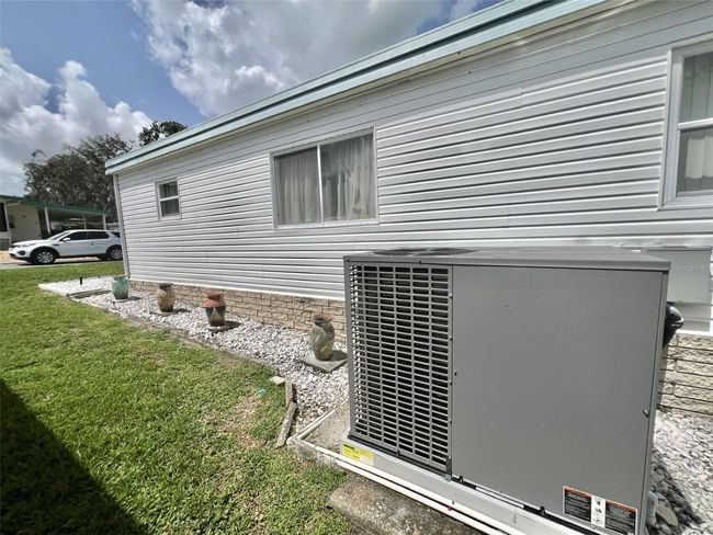 105 Avocado Cv, House other with 2 bedrooms, 2 bathrooms and null parking in LEESBURG FL | Image 9