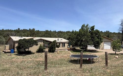 3 Brent Ln, Tijeras, NM, 87059-7945 | Card Image