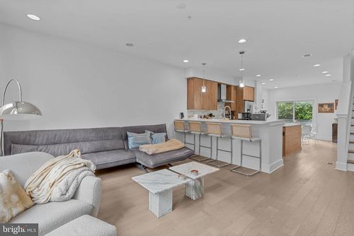 apt-5-634 N 5th St, PHILADELPHIA, PA, 19123-2865 | Card Image