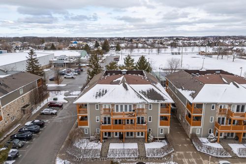 205-678 Line 2 Rd, Niagara on the Lake, ON, L0S1J0 | Card Image