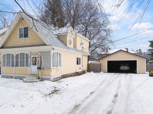 88 Pine Street, Madison, ME, 04950 | Card Image